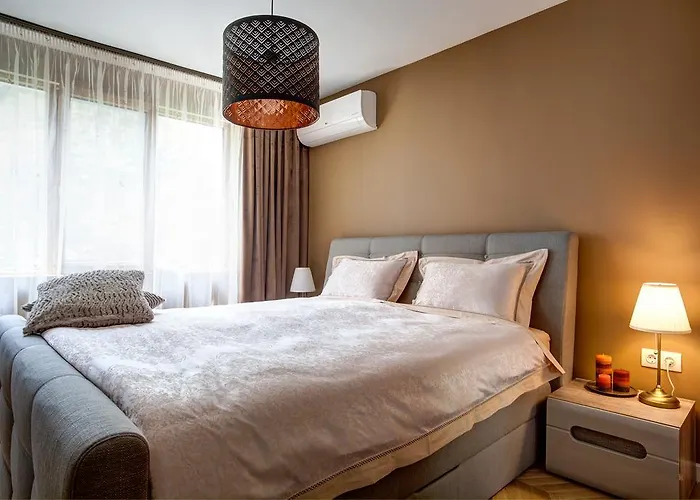 Apartment Silver & Gold